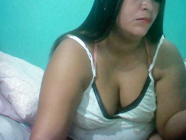 Zrzuty ekranu transmisji HottAsianBabe