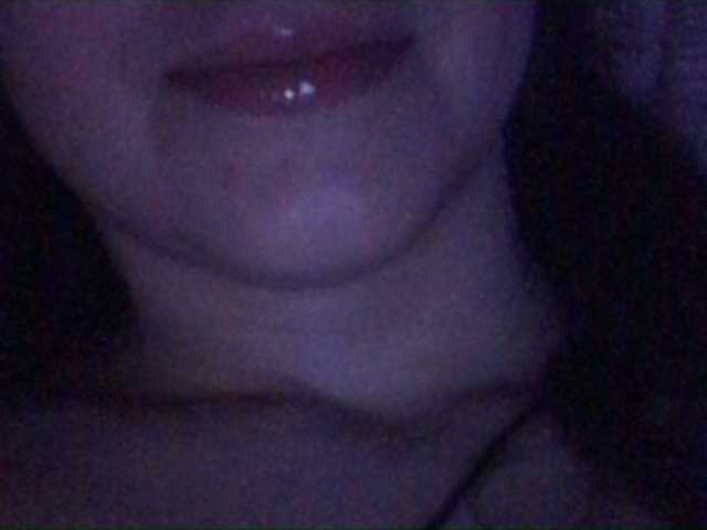 Zrzuty ekranu transmisji HottBabe