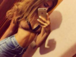 Erotyczny czat wideo hotteeniie