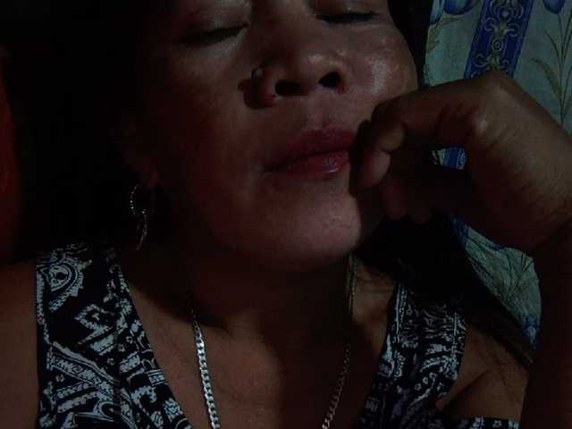 Zrzuty ekranu transmisji hottiewecca