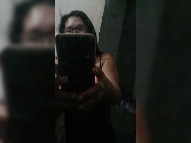 Zrzuty ekranu transmisji hottiewecca