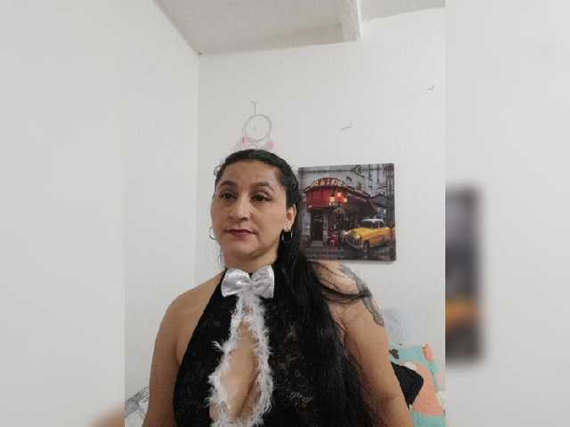 Zdjęcia HotxKarina Hello¡¡¡ latina#play naked for 100 tips#boob for 30# make happy day @total Wanna get me naked? Take me to Private chat and im all yours @sofar @remain Wanna get me naked? Take me to Private chat and im all yours @latina @squirt