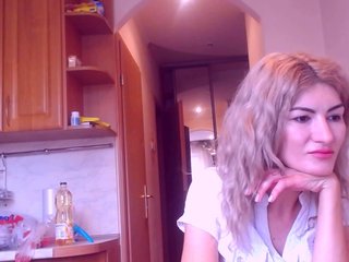 Zdjęcia HotZlata555 Qwerty57812: I collect on lovens. A chest of 100 tokens, an ass of 50 tokens, an inscription of 200 tokens, all naked 350 tokens. Your private fantasies