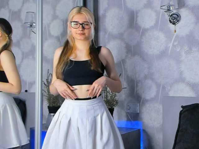 Zrzuty ekranu transmisji HoupeBeli