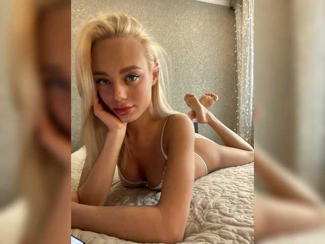 Zdjęcia hungrykitty1 Hi) Lovense from 5 tokens) I only go to Privat and Full Privat) Privat less than 5 minutes - BAN.