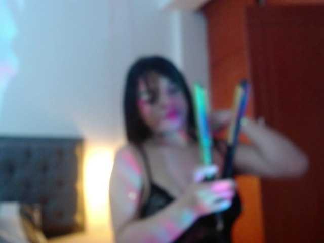 Zrzuty ekranu transmisji I-am-addicted-to-sex-