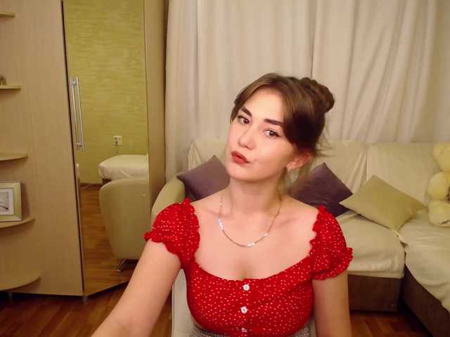 Zdjęcia SweettyLips Hi! Welcome to my room! I will be happy to have fun with you today!) Join us!!