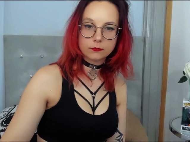 Zdjęcia InezLove Lets find out about our bodies ;* #new #ginger #glasses #fimdom #fetish #feet #roleplay