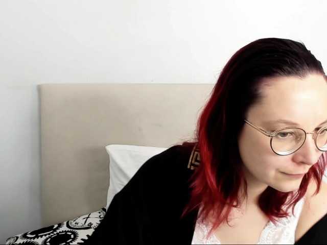 Zdjęcia InezLove Lets find out about our bodies ;* #new #ginger #glasses #fimdom #fetish #feet #roleplay