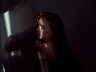 Erotyczny czat wideo InnesTaylor