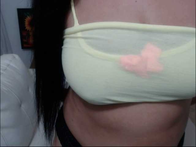 Zrzuty ekranu transmisji intimasweet