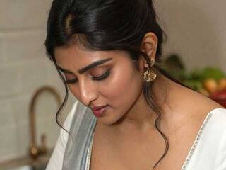 Erotyczny czat wideo IqraQueen