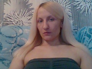 Zdjęcia irinaxxx hi guys play naked on free for the tokens!