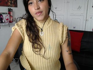 Zdjęcia irisexx "#new #hot and active girl 100% #teen #18 #show of tits 80 tkns # spit tits 90 tkns #masturbation #dance # - Multi-Goal : A surprise #marturbation #cum #cum #♥♥♥ #office #teen #dildo #boobs #latina #feet ##ohmibod"