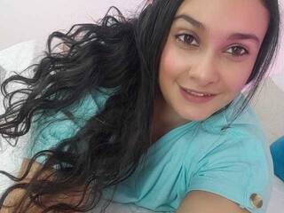 Erotyczny czat wideo Isa-Baker