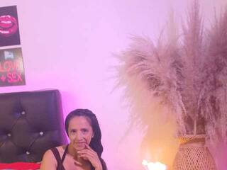 Erotyczny czat wideo Isabela-cute69