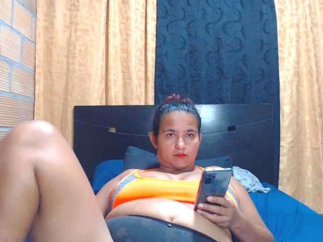 Zdjęcia isabellegree I am a very hot latina woman willing everything for you without limits love