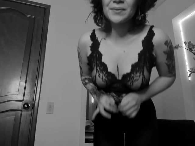 Zdjęcia IsabelleRed hello! welcome♥ /control lush in prv ☻ #sissy #anal #bdsm #slave #submissive #lovense" /snapchatfree / bellered21