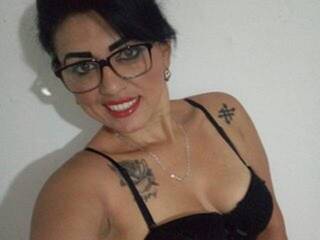 Erotyczny czat wideo IsiRoberts