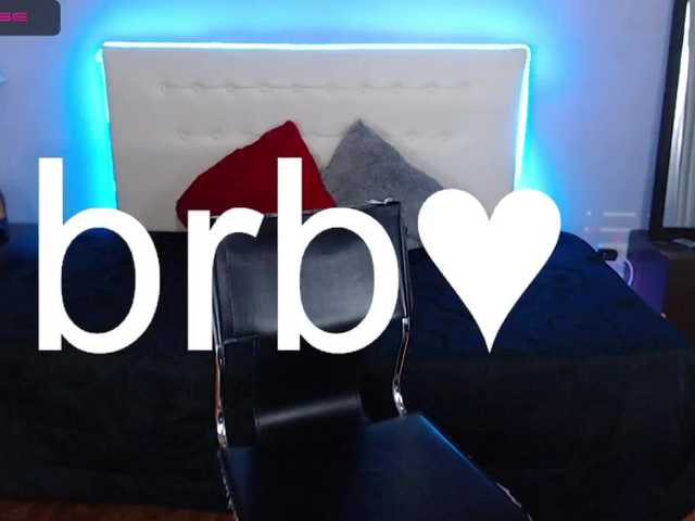 Zrzuty ekranu transmisji Issa-queen