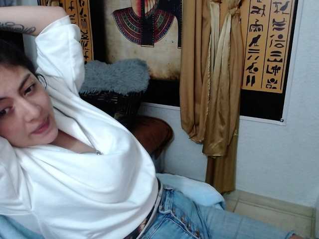 Zdjęcia ivonne-25 hey today is a great day my pvt is open`to have fun, follow me