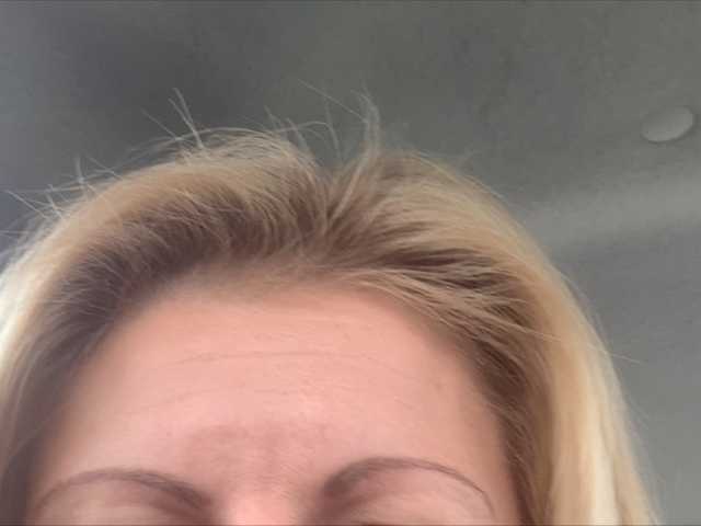 Zrzuty ekranu transmisji Izi999