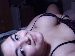 Erotyczny czat wideo IzzaSparkles