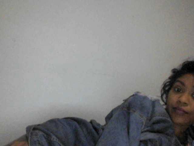 Zrzuty ekranu transmisji Jamaicanbabe