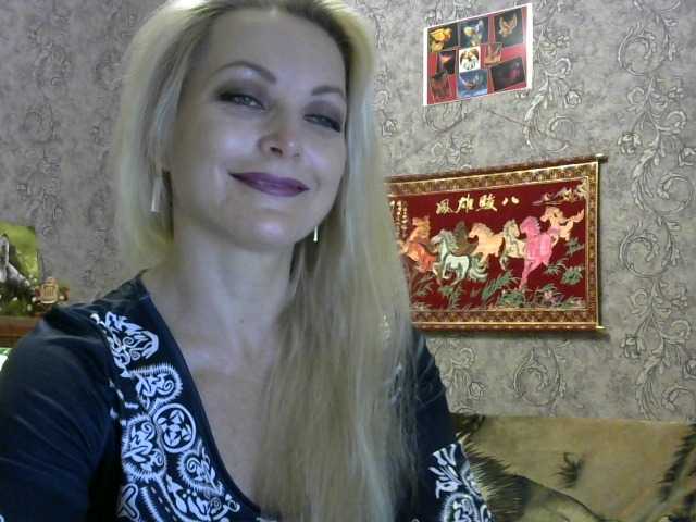 Zdjęcia JanesNE I will perform a song for 60 tokens, and a dance for 100 tokens. With pleasure!!!