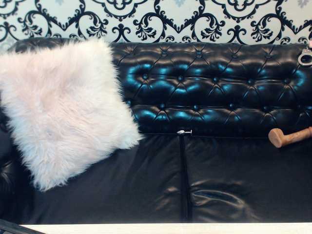 Zdjęcia JasminWild BIG WET SQUIRT,RIDE TOY AND LOVENSE ON-TIP TO MAKE ME SQUIRT BIG !LETS HAVE THE CRAZIEST FUN-JOIN ME