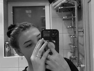 Erotyczny czat wideo jeansharp