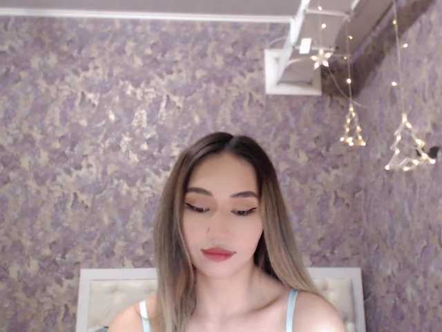 Zrzuty ekranu transmisji jenycouple