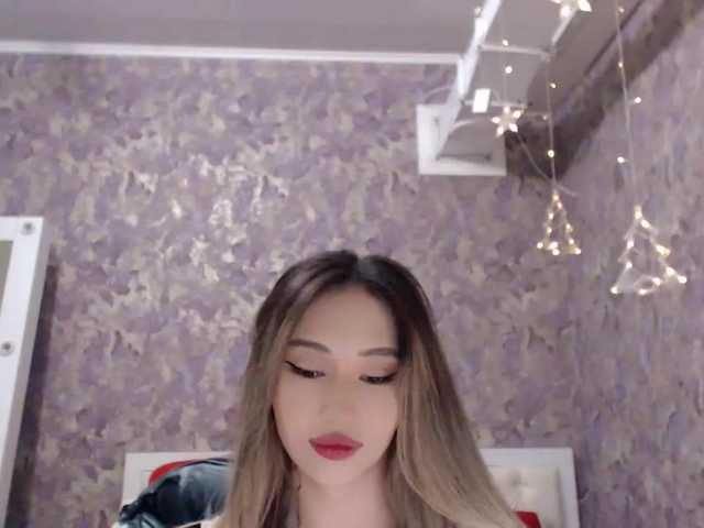 Zrzuty ekranu transmisji jenycouple