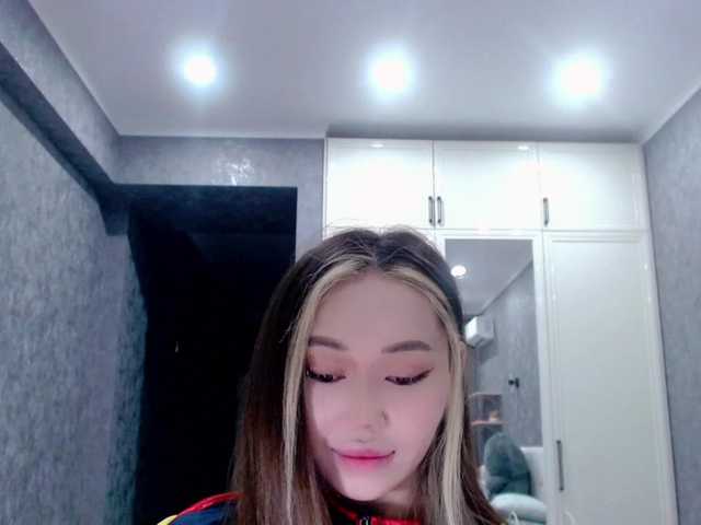 Zrzuty ekranu transmisji jenycouple