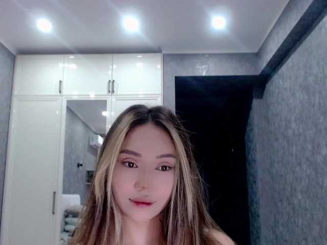 Zrzuty ekranu transmisji jenycouple