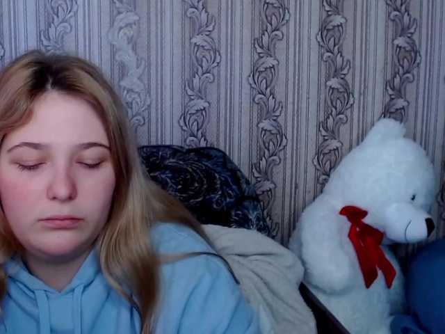 Zrzuty ekranu transmisji JessaBells