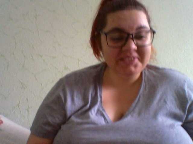 Zrzuty ekranu transmisji JessaKelvin