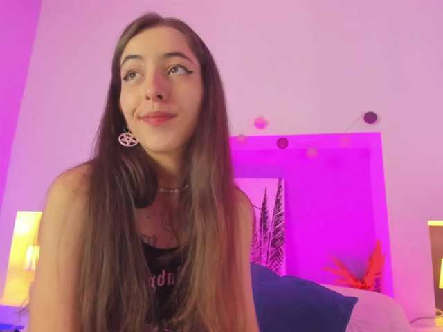 Zrzuty ekranu transmisji JessieLee1
