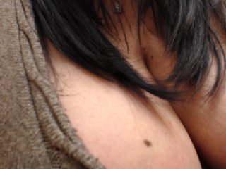 Zrzuty ekranu transmisji JessyMilfXXX