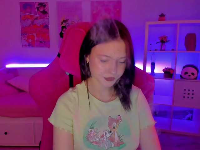 Zrzuty ekranu transmisji JoaneMoris