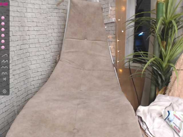 Zrzuty ekranu transmisji JoAyaCute