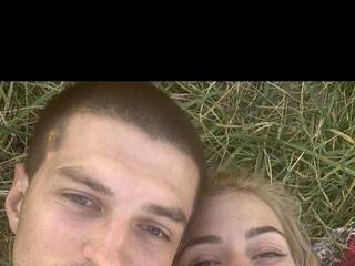 Erotyczny czat wideo JohnAndKris