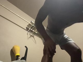 Erotyczny czat wideo JohnyLong