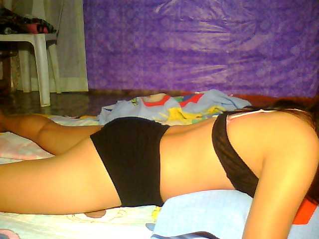 Zdjęcia Sweet_Cheska hello baby welcome to my Room lets have fun kisses