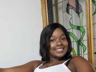 Erotyczny czat wideo JUDITH-SOLIS