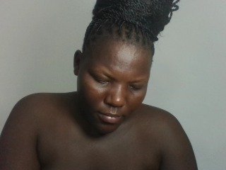 Erotyczny czat wideo JuicyBlacktits