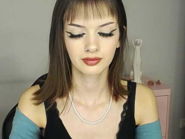 Zdjęcia juicyVicky Let me make ur experience unforgetable ;) #sexy #tease #seduction #petite #natural #tiny #pierced #cfnm #domina #makeup #fetish #feet #armpits #joi #cbt #humiliation