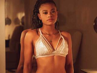 Erotyczny czat wideo JuliannaSmith