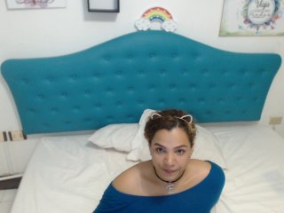 Zdjęcia julietroses1 10 members tip 10 tokens each, I get naked!