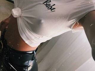 Erotyczny czat wideo --__-